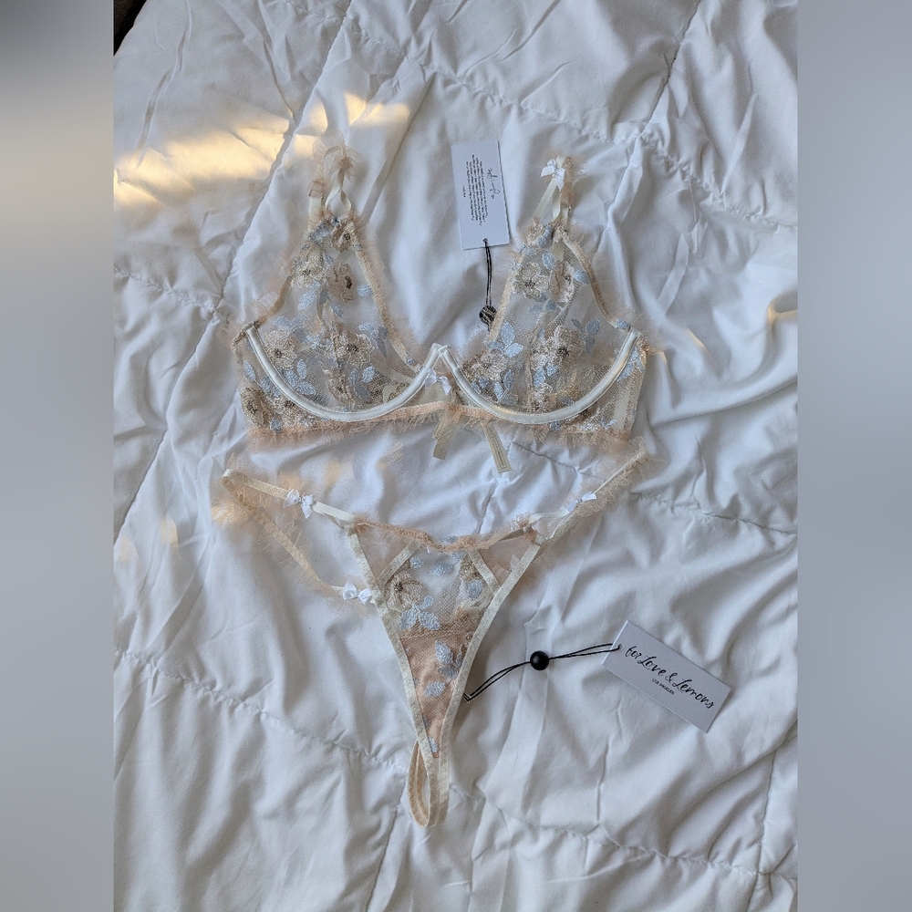 For Love And Lemons Elegant Lace Lingerie Set in Cream